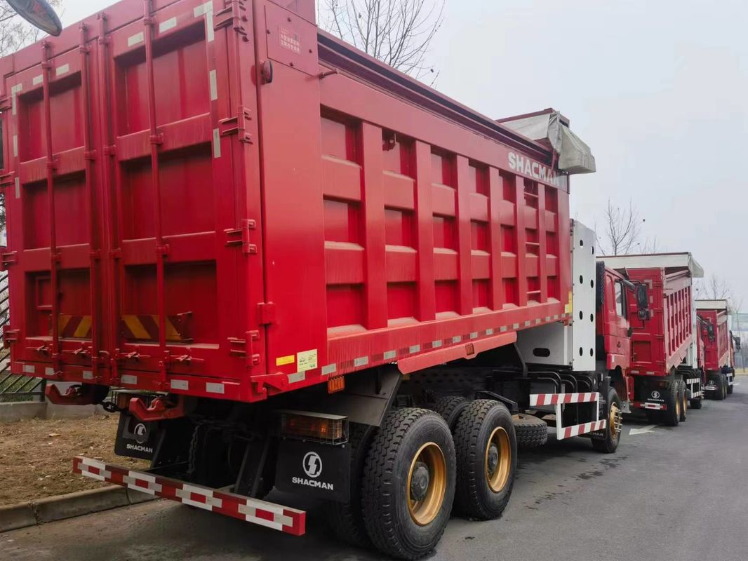شاحنة قمامة ثقيلة 90 طن 6x4 شاكمان شاحنة قمامة غاز معدني حمراء F3000 6x4 380 يورو فولت