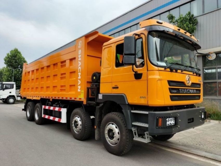 شاكمان F3000 شاحنة 8x4 375 حصان يورو V صفراء للنموذج SX3255DT384