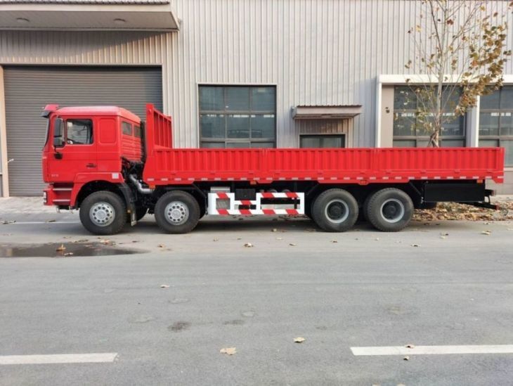 شاحنة شاحنة شاكمان F3000 8x4 430Hp شاحنة شاحنة حمراء للنقل المركب