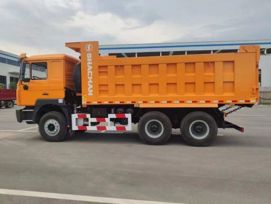 شاكمان F3000 شاحنة تيبر 6x4 380 حصان أوروبا الثانية الأصفر