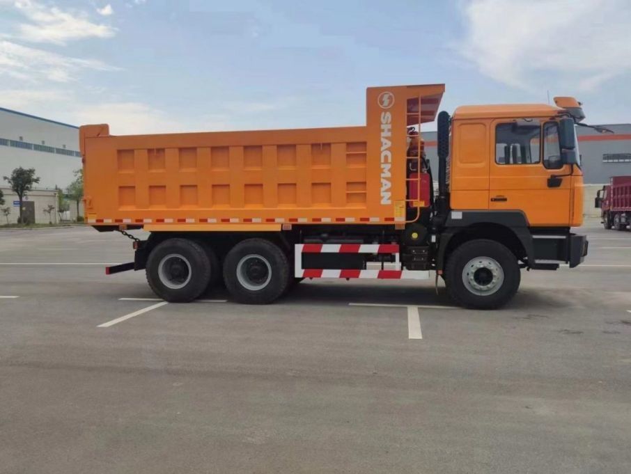 شاكمان F3000 شاحنة تيبر 6x4 380 حصان أوروبا الثانية الأصفر