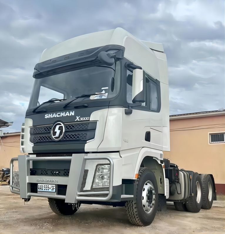 400L شاكمان X3000 شاحنة رأس الجرار 430HP اليورو 2 أبيض 6x4 رأس الجرار