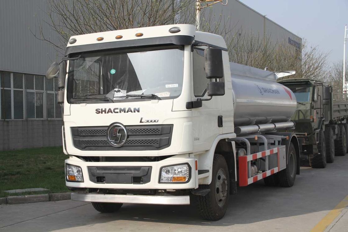 L3000 4x2 ناقلة النفط شاحنة 240 حصان إروول بيضاء شاكمان شاحنة نقل النفط