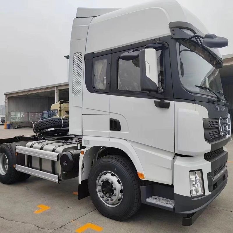 شاكمان شاحنة جرار عالية الجودة X3000 4X2 محرك الديزل 375HP اليورو V 30-40طن النقل اللوجستي شاحنة جرار