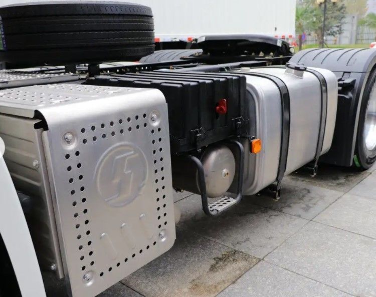 شاكمان X3000 4x2 مقطورات رأس المقطور قوية شاحنة الجرار 375HP محرك ويخاي