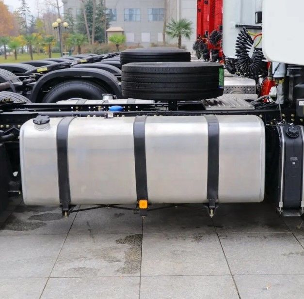 شاكمان حاوية جرار شاحنة X3000 4 * 2 ميناء محطة جرار 420hp كومينز العلامة التجارية المحرك