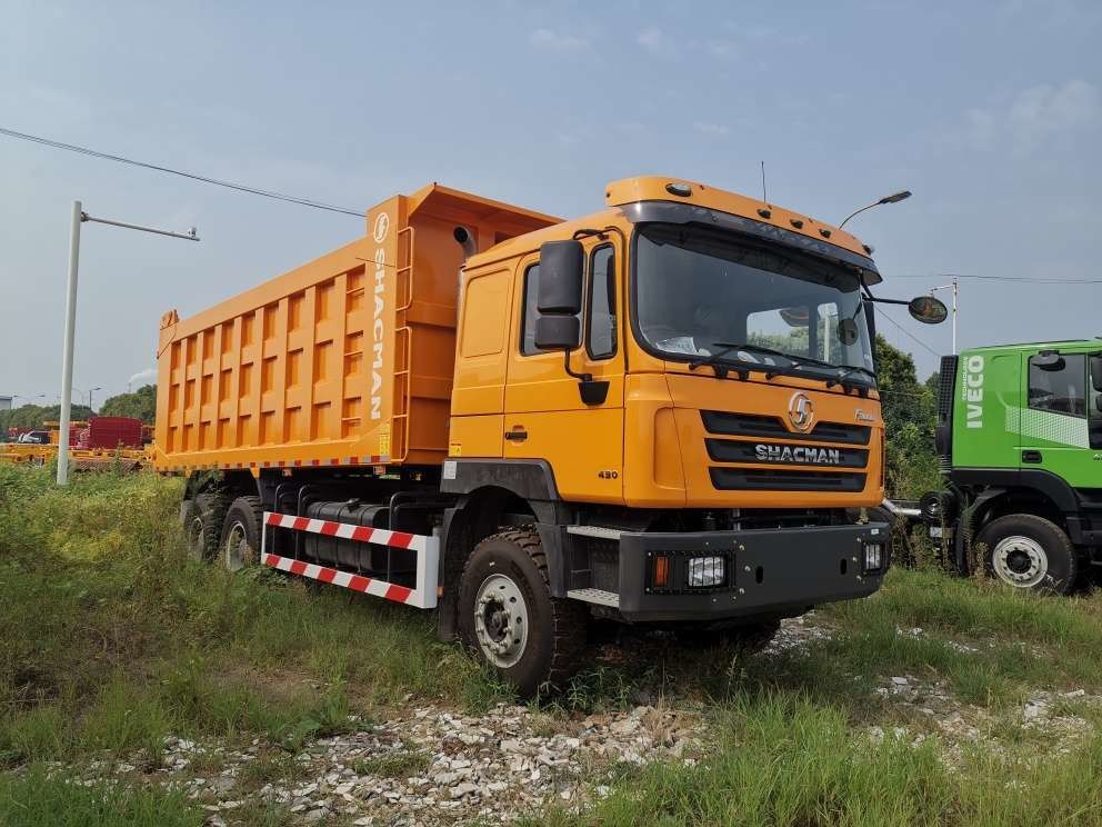 شيكمان 3 محور شاحنة هدر F3000 6x4 430HP اليورو 2 25 طن ثلاثة محور شاحنة هدر