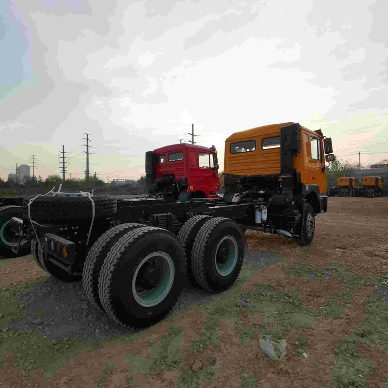 أحمر شاكمان F3000 375HP اليورو V 6 عجلات الجرار رأس 4x2 ويكشاي المحرك