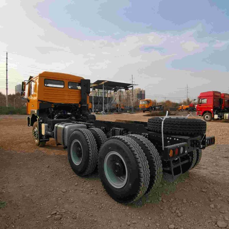 أحمر شاكمان F3000 375HP اليورو V 6 عجلات الجرار رأس 4x2 ويكشاي المحرك