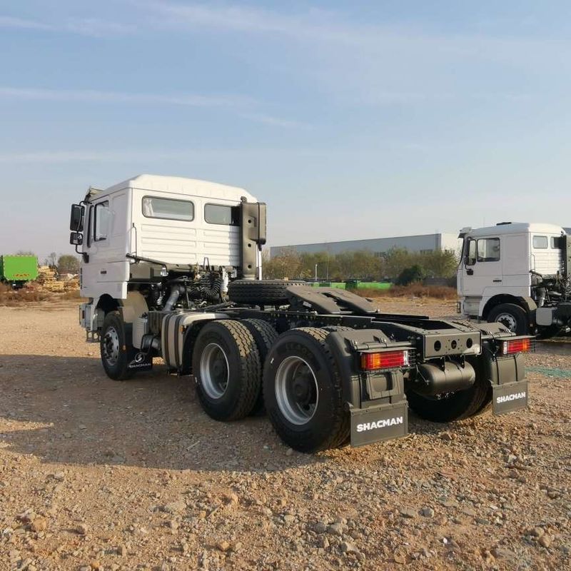 أحمر شاكمان F3000 375HP اليورو V 6 عجلات الجرار رأس 4x2 ويكشاي المحرك