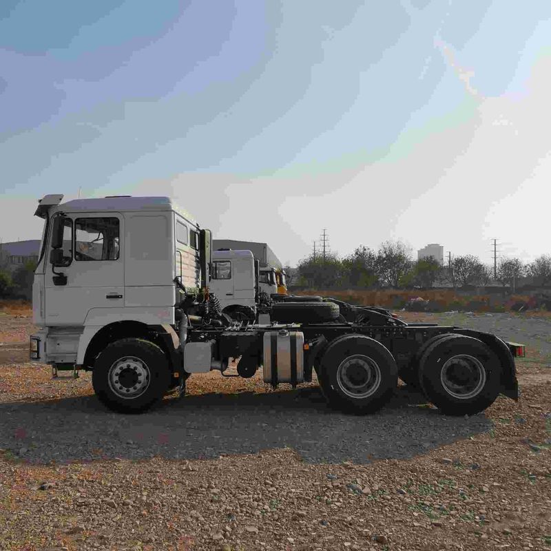 أحمر شاكمان F3000 375HP اليورو V 6 عجلات الجرار رأس 4x2 ويكشاي المحرك
