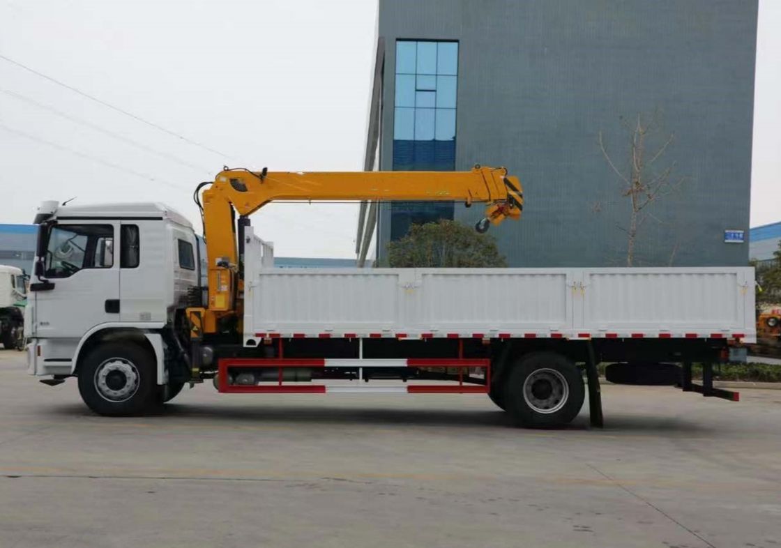 شاكمان L3000 4X2 10 طن سعة تحميل شاحنة شحن 240HP رافعة شحن في جودة جيدة