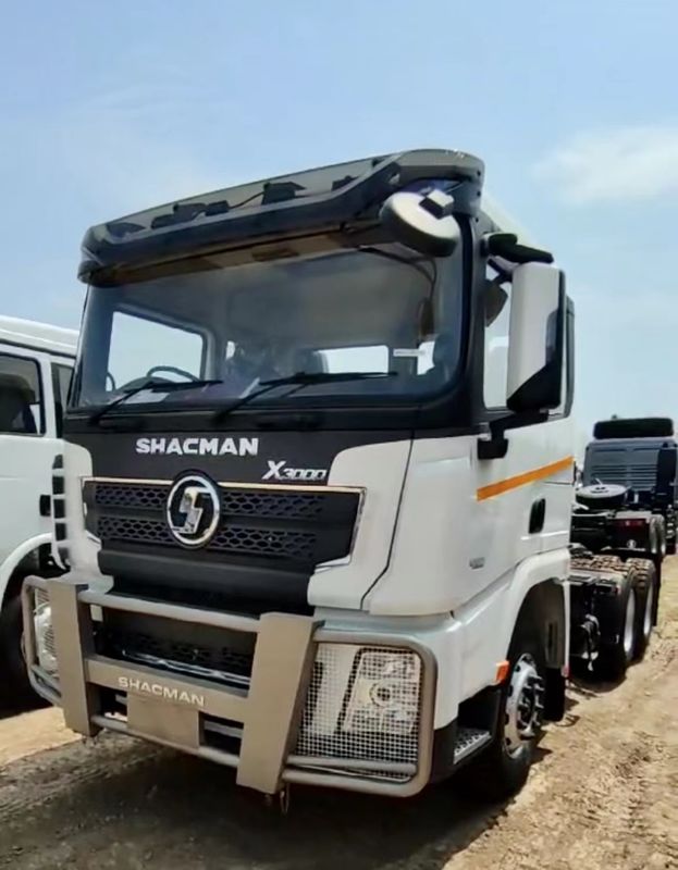 رأس الجرار يورو 3 10 عجلات شاكمان 450 حصان X3000 6 * 4 جرار شاحنة نقل تستخدم البناء