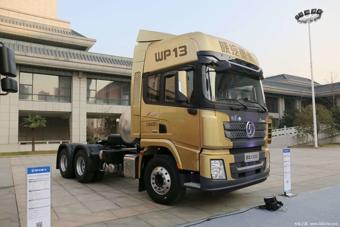 الغاز الطبيعي المسال 480HP شاكمان X3000 6x4 شاحنة جرار يورو في شاحنة بيضاء رأس الجرار