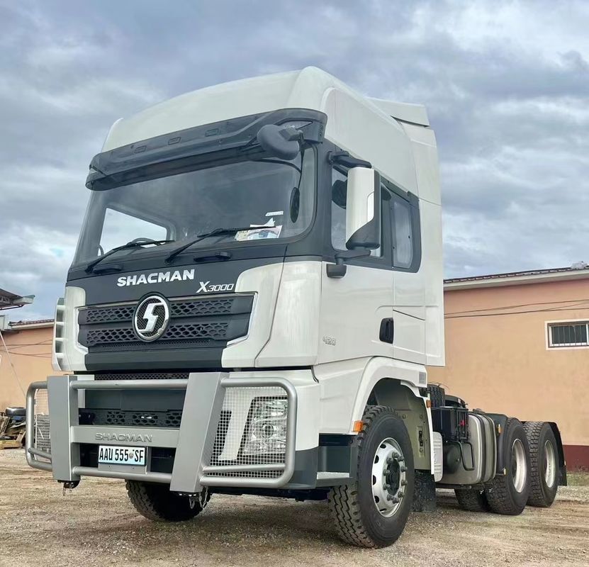 شاكمان X3000 6X4 رأس الجرار 420HP 450HP شاحنة جرار واحد مزدوج النوم محرك اليمين لتنزانيا