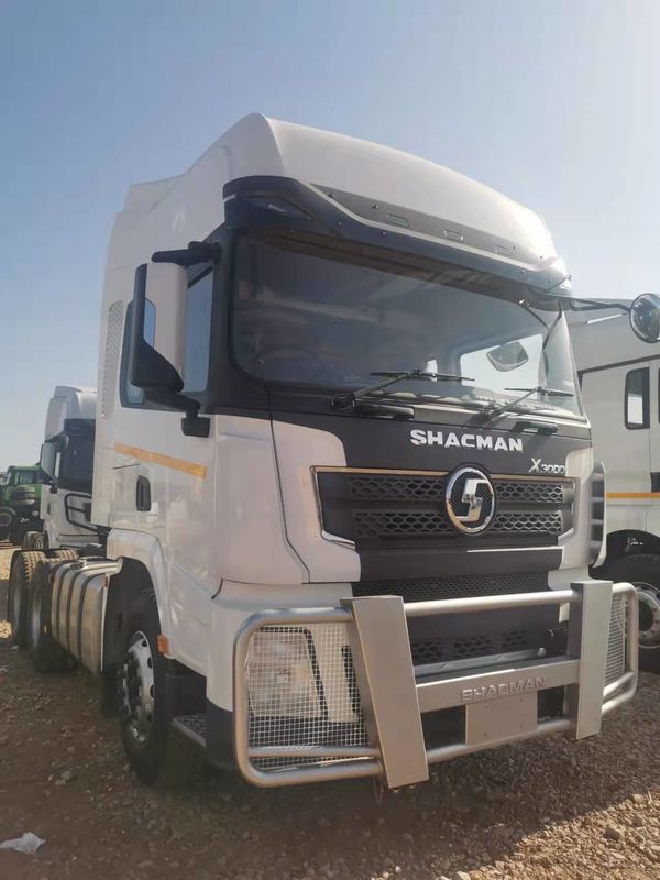 شاكمان X3000 6X4 رأس الجرار 420HP 450HP شاحنة جرار واحد مزدوج النوم محرك اليمين لتنزانيا